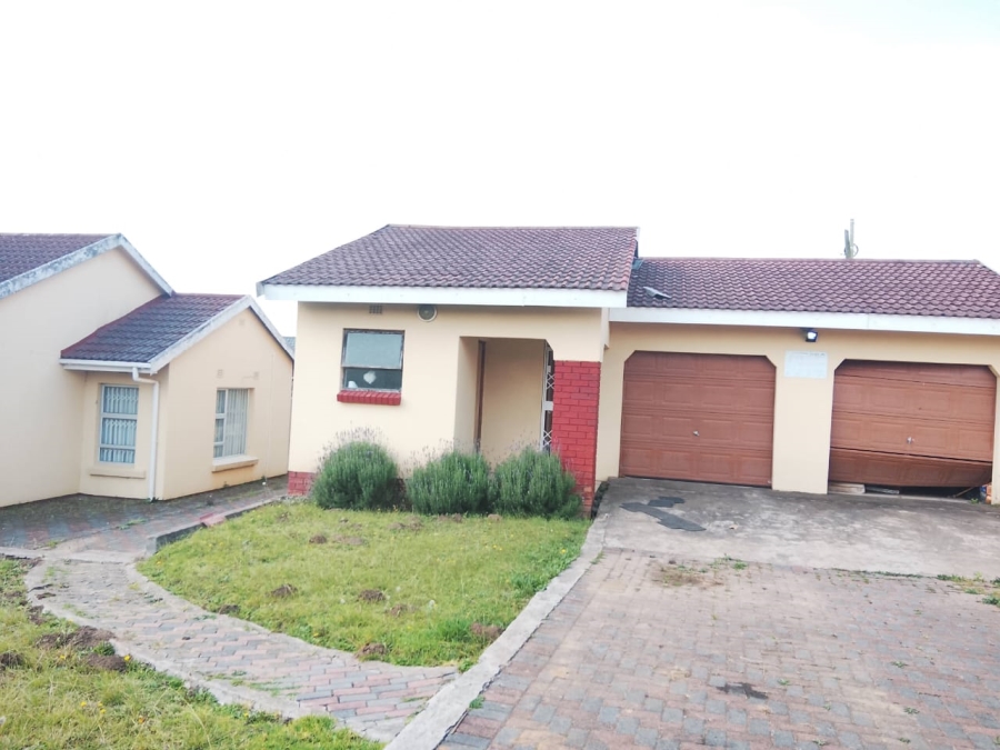 To Let 4 Bedroom Property for Rent in Sidwadwa Eastern Cape
